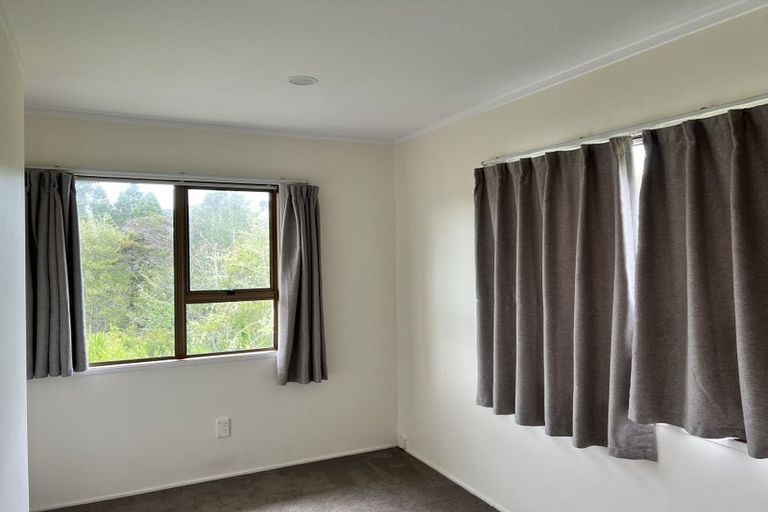 Photo of property in 63 Verran Road, Birkenhead, Auckland, 0626
