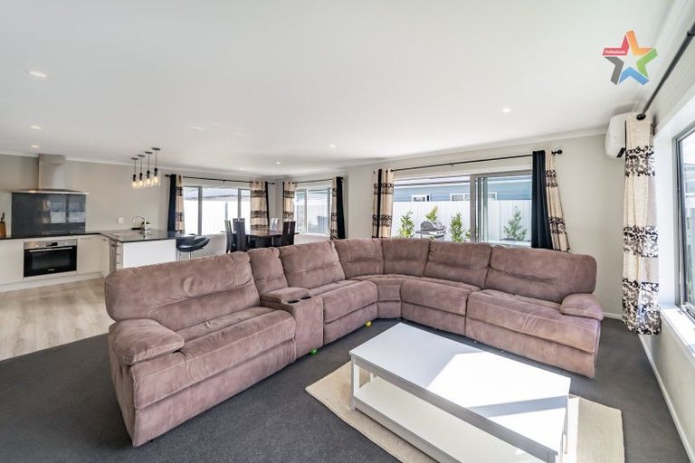Photo of property in 2 Grovedale Square, Wainuiomata, Lower Hutt, 5014