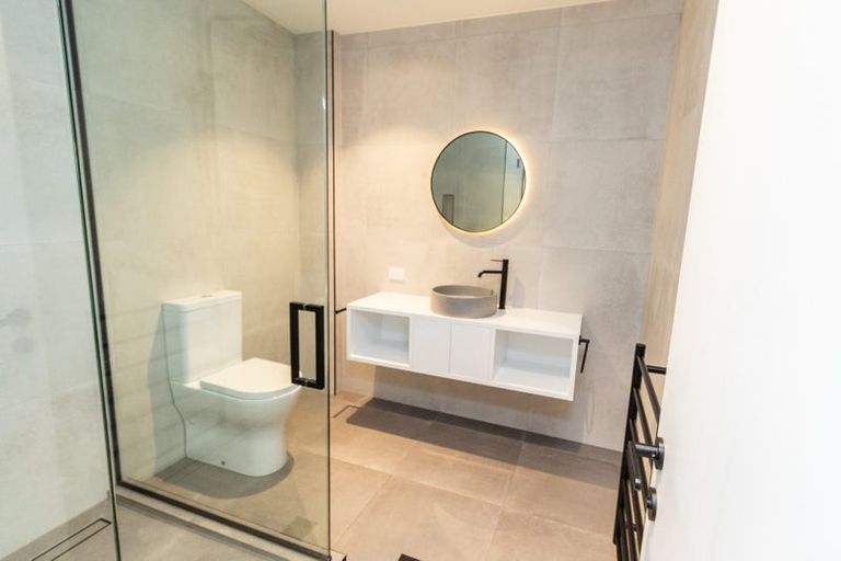 Photo of property in 2/62 Cambridge Terrace, Papatoetoe, Auckland, 2025