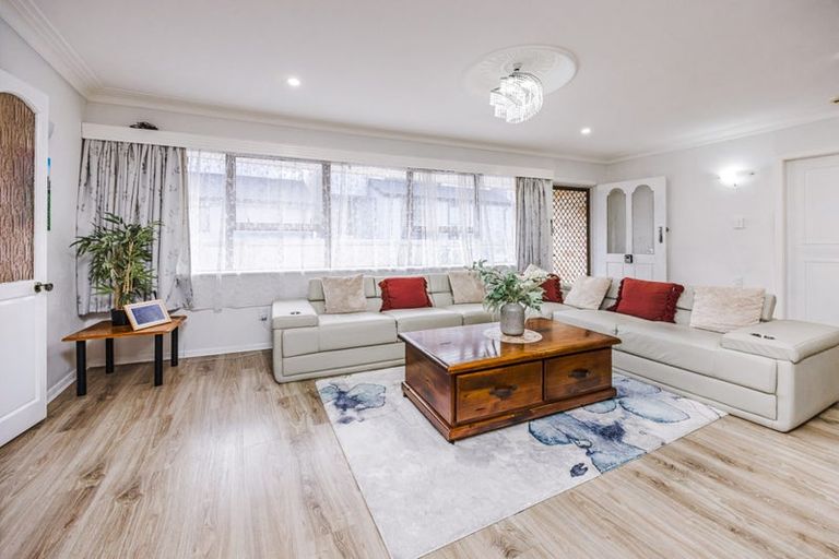 Photo of property in 64a Kautami Avenue, Papatoetoe, Auckland, 2025