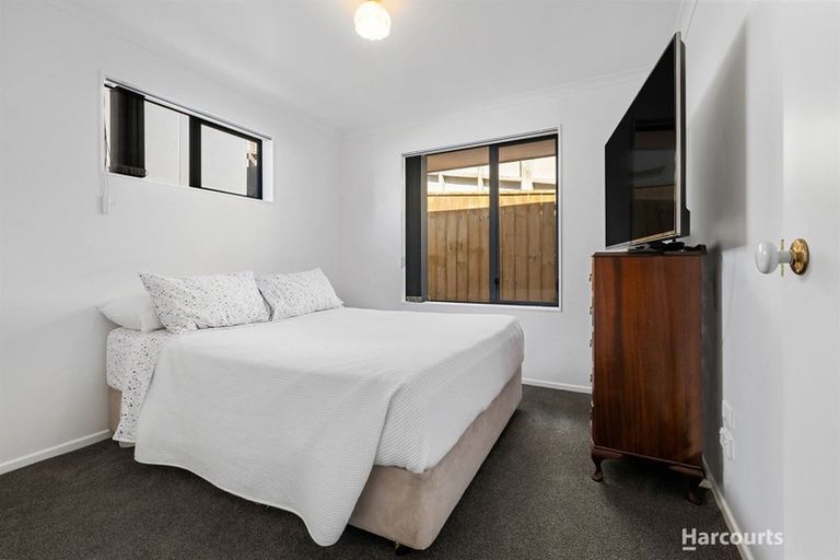 Photo of property in 30a Crispe Road, Clarks Beach, 2122