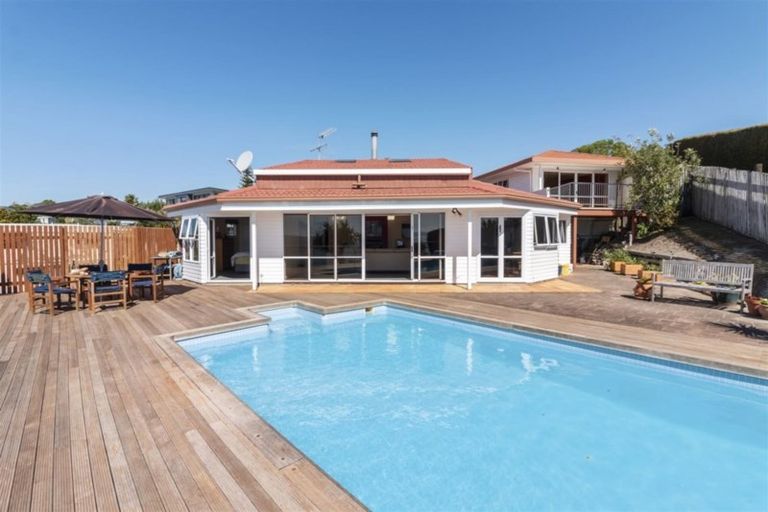 Photo of property in 48 Craig Road, Maraetai, Auckland, 2018