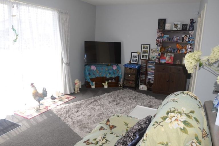 Photo of property in 2 Charlotte Lane, Woolston, Christchurch, 8062