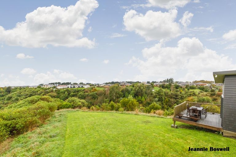 Photo of property in 26 Silkwood Place, Fitzherbert, Palmerston North, 4410