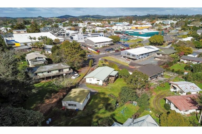 Photo of property in 4 Augusta Place, Kerikeri, 0230