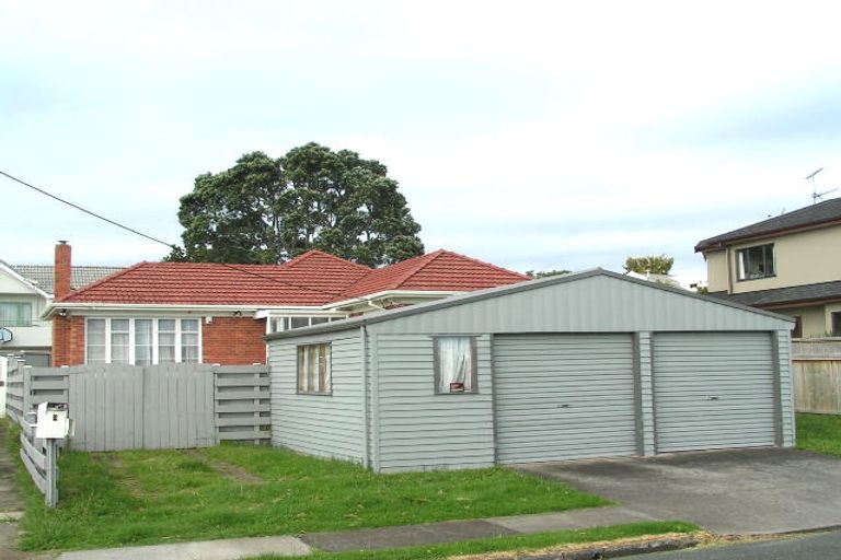 Photo of property in 2/3 Walter Street, Hauraki, Auckland, 0622