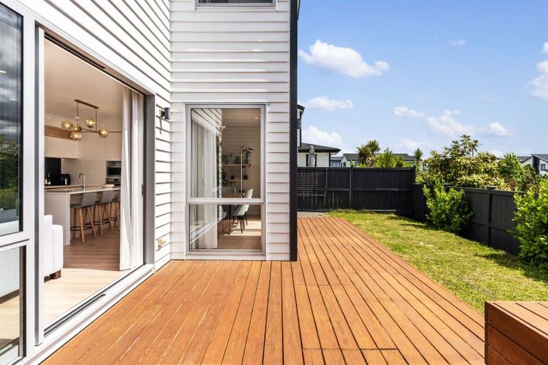 Photo of property in 25 Roa Avenue, Hobsonville, Auckland, 0616