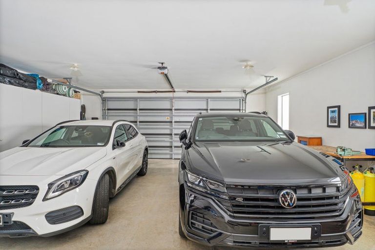 Photo of property in 11 Puriri Place, Whitianga, 3510