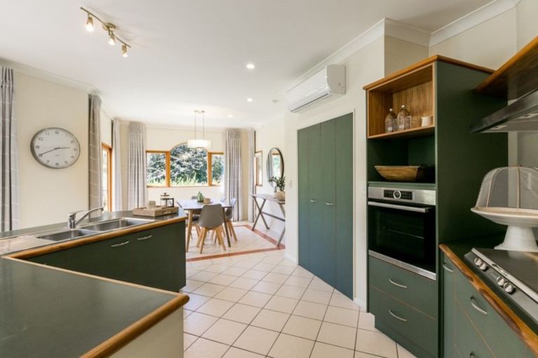 Photo of property in 92 Ellis Wallace Road, Eskdale, Napier, 4182