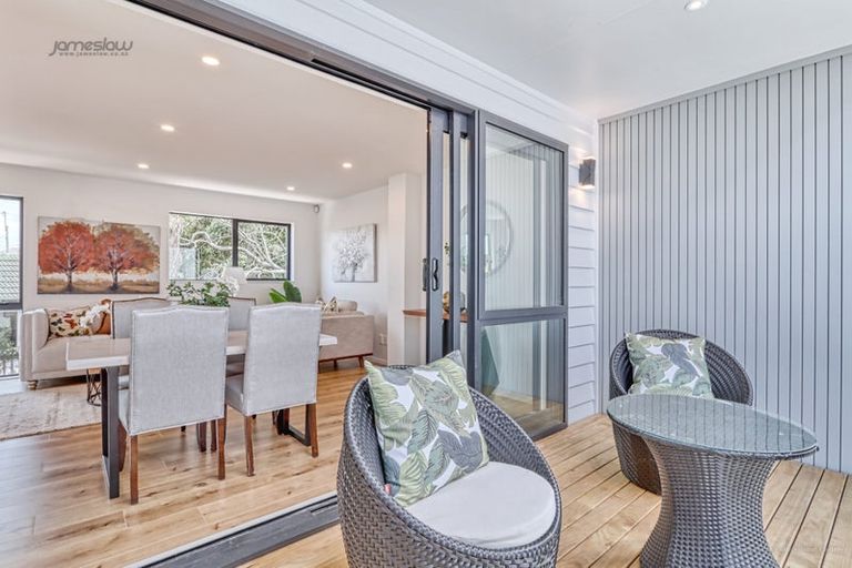 Photo of property in 1/50 Astley Avenue, New Lynn, Auckland, 0600