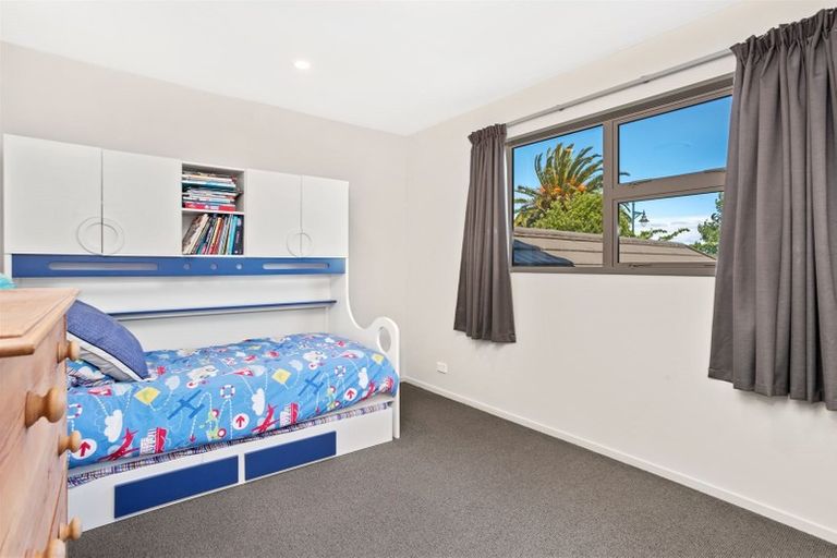 Photo of property in 18 Country Palms Drive, Halswell, Christchurch, 8025