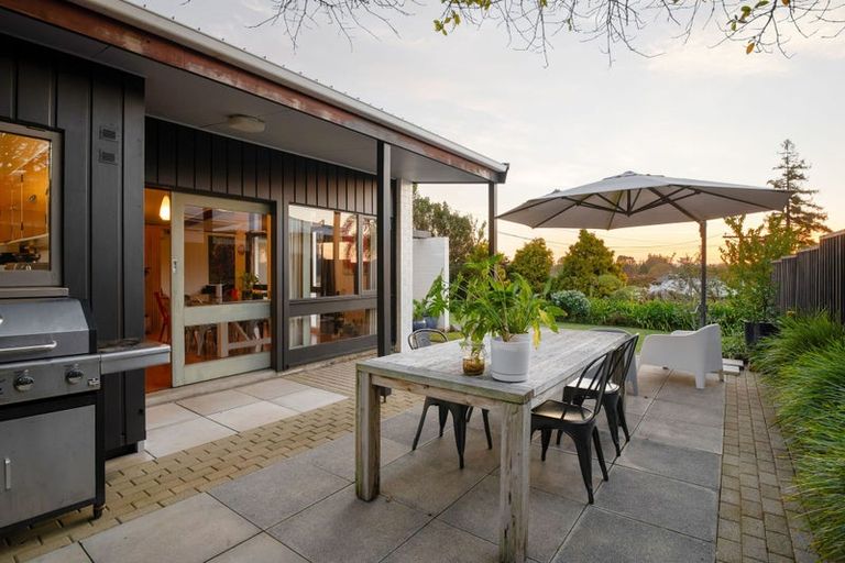 Photo of property in 25 Hillcrest Road, Hillcrest, Hamilton, 3216