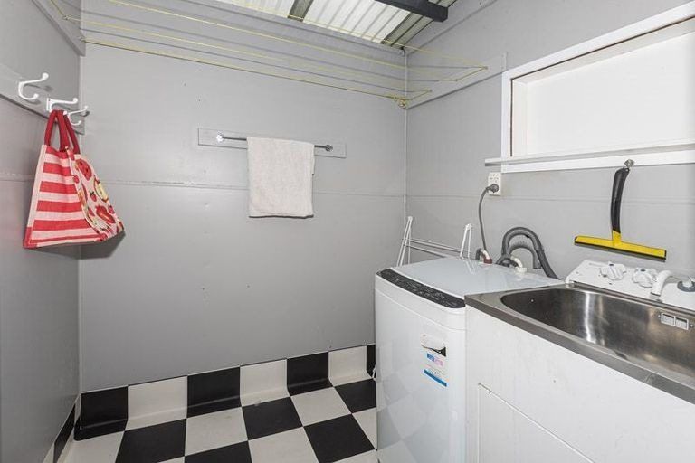 Photo of property in 6 Tawa Place, Otangarei, Whangarei, 0112