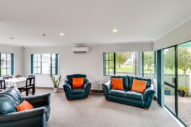 Photo of property in 1/2 Spriggs Crescent, Greenmeadows, Napier, 4112