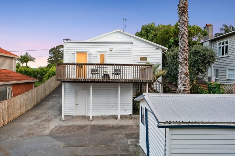 Photo of property in 9 Watea Road, Sandringham, Auckland, 1025