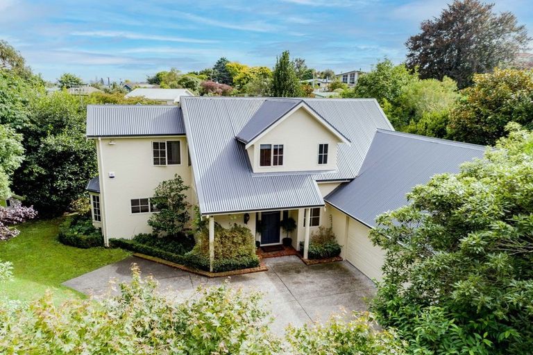 Photo of property in 6 Reynolds Road, Havelock North, 4130