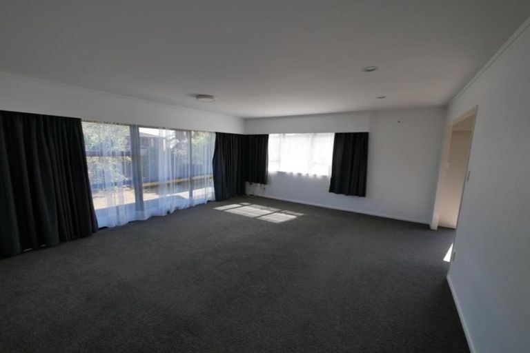 Photo of property in 2/36a Clevedon Road, Papakura, 2110