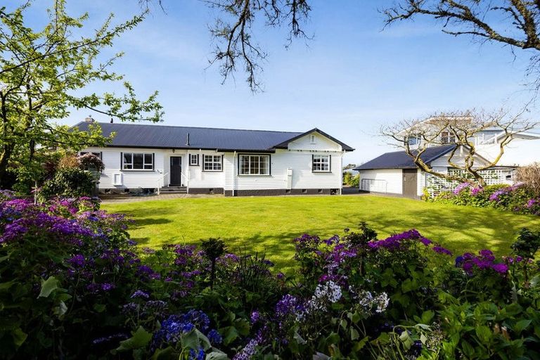 Photo of property in 35 Campbell Street, Hawera, 4610