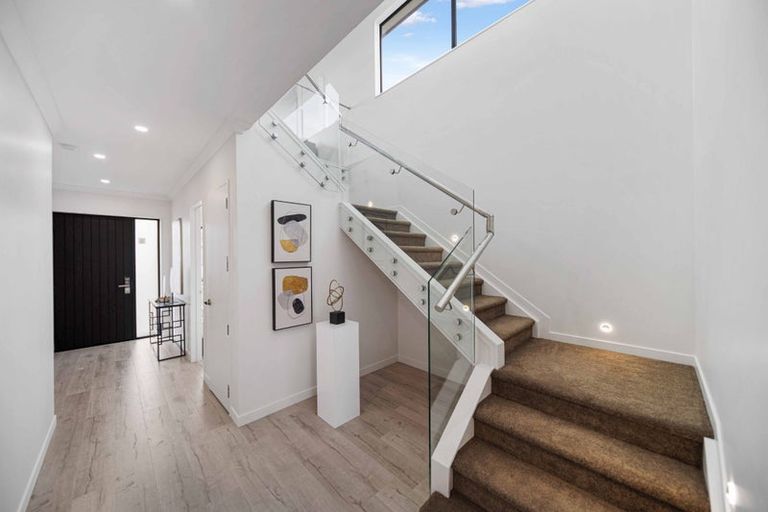 Photo of property in 17 Kaitiaki Drive, Clarks Beach, 2122