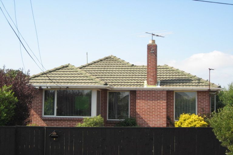 Photo of property in 8 Esk Place, Aranui, Christchurch, 8061