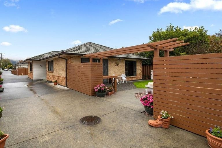 Photo of property in 12a Sheridan Crescent, Trentham, Upper Hutt, 5018