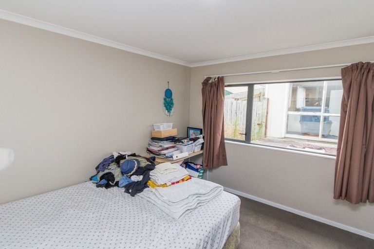 Photo of property in 11a Castor Crescent, Cannons Creek, Porirua, 5024