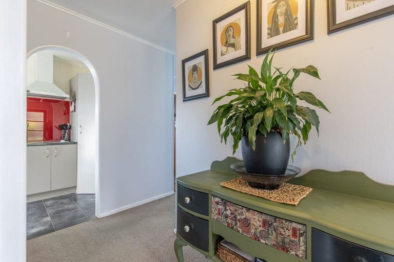 Photo of property in 65 Great North Road, Waipawa, 4210