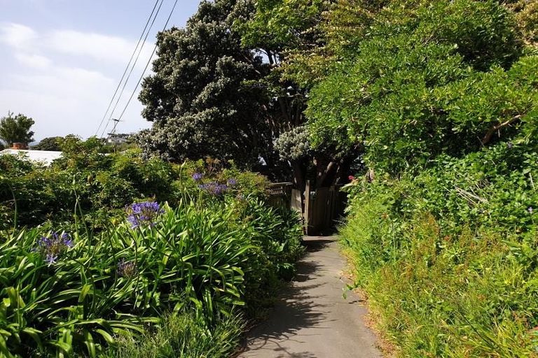 Photo of property in 69 Duncan Terrace, Kilbirnie, Wellington, 6022