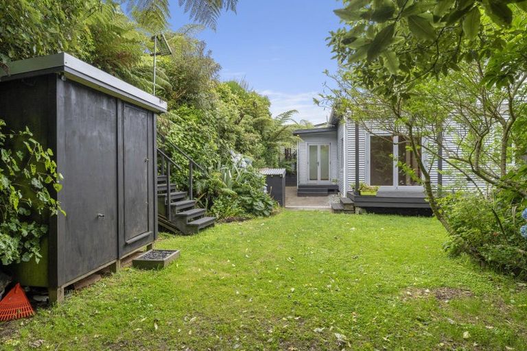 Photo of property in 54 Baroda Street, Khandallah, Wellington, 6035