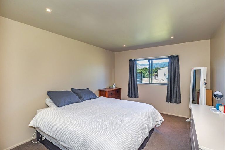 Photo of property in 523 Arapaepae Road, Ohau, Levin, 5570
