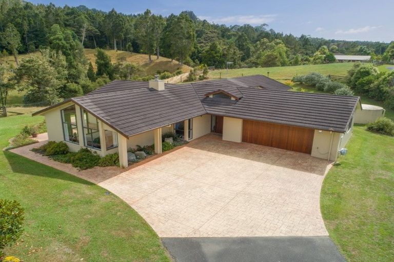 Photo of property in 44 Poynter Lane, Dairy Flat, Silverdale, 0992