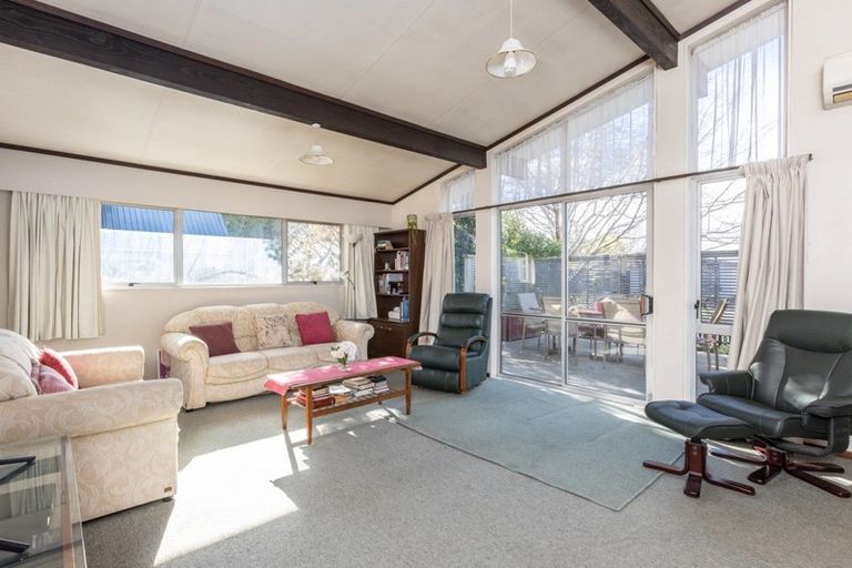 Photo of property in 22 Dundee Drive, Flaxmere, Hastings, 4120