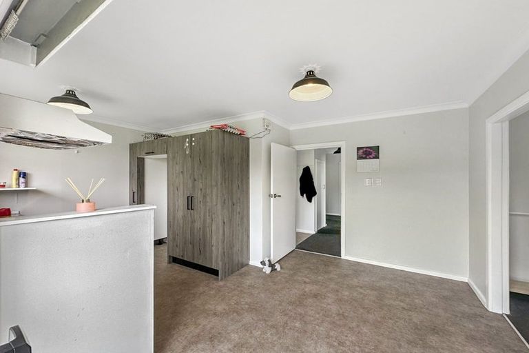 Photo of property in 136 Karaka Street, Castlecliff, Whanganui, 4501