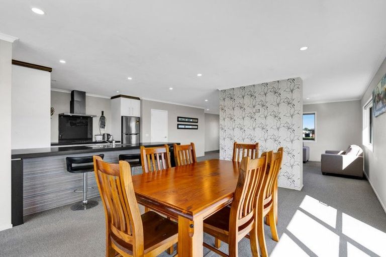 Photo of property in 112 Wills Road, Bell Block, New Plymouth, 4312