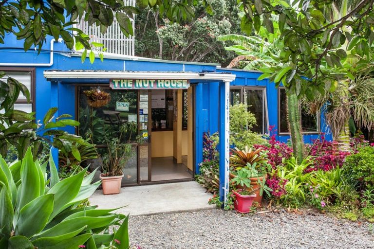 Photo of property in 8328 State Highway 35, Whanarua Bay, Te Kaha, 3199