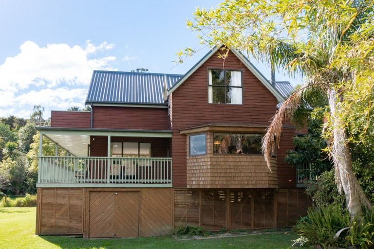 Photo of property in 15 Irishtown Road, Kuaotunu, Whitianga, 3592