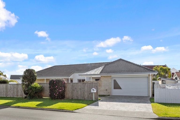 Photo of property in 1 Esme Place, Matua, Tauranga, 3110