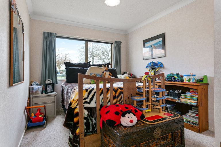 Photo of property in 106 Burns Street, Leamington, Cambridge, 3432