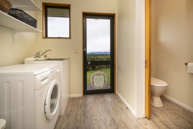 Photo of property in 346 Old Coach Road, Upper Moutere, 7173