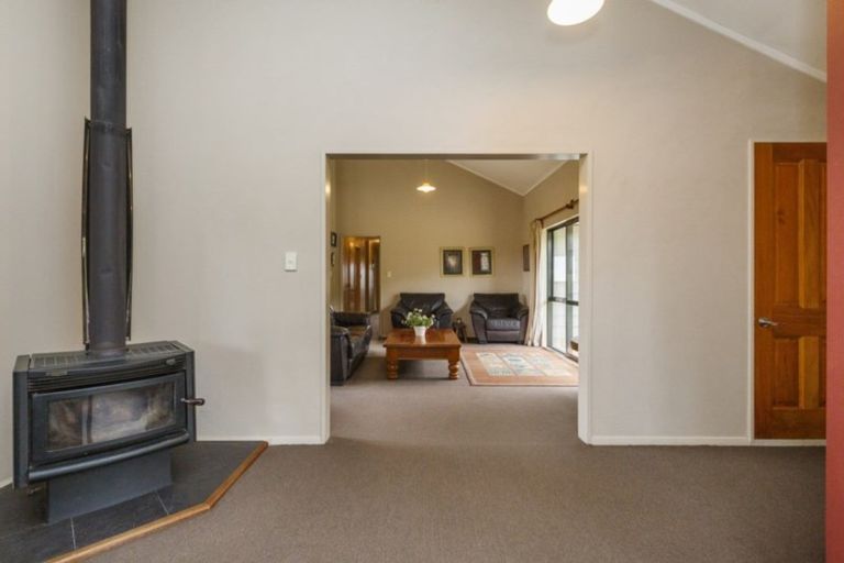 Photo of property in 51 Kopane Road, Rongotea, Palmerston North, 4476