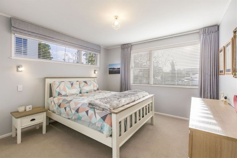 Photo of property in 3/11a Aratonga Avenue, Greenlane, Auckland, 1051