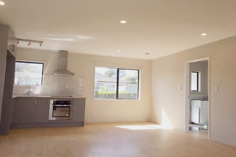 Photo of property in 1/7 Elvira Place, Ranui, Auckland, 0612