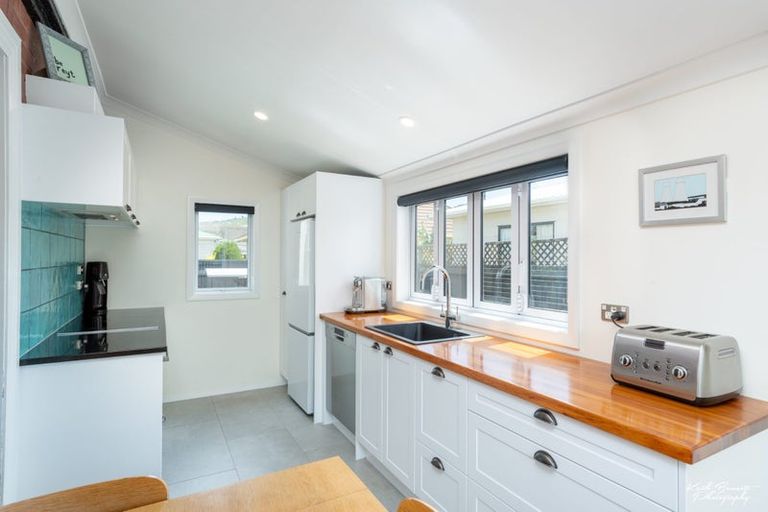 Photo of property in 65 Wakefield Street, Alicetown, Lower Hutt, 5010