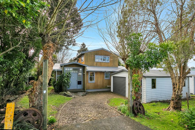 Photo of property in 21 Punga Road, Whenuapai, Auckland, 0618