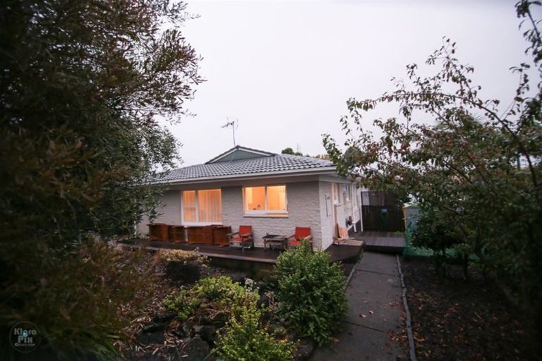 Photo of property in 1/1 Broadview Place, Howick, Auckland, 2014