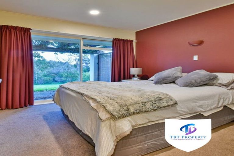 Photo of property in 65 Harry Dreadon Road, Opaheke, Papakura, 2584