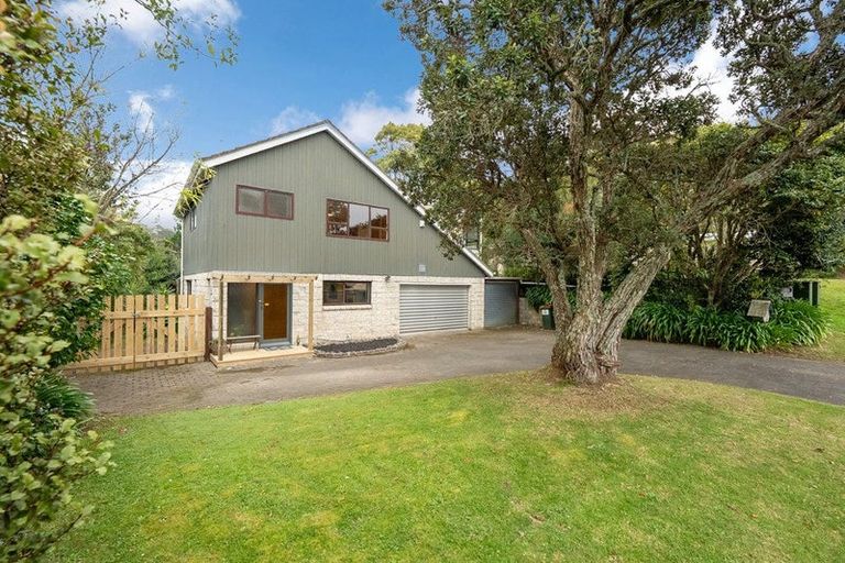 Photo of property in 1/5 Flavia Close, Torbay, Auckland, 0630