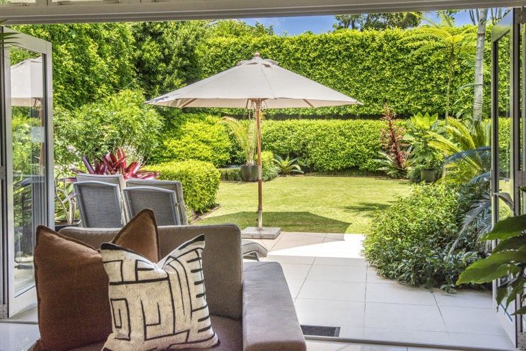 Photo of property in 23 Seacliffe Avenue, Belmont, Auckland, 0622