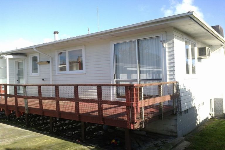 Photo of property in 106 Coxhead Road, Wattle Downs, Auckland, 2103