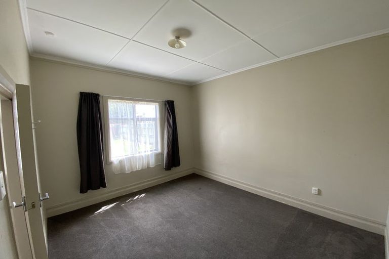 Photo of property in 220 Oxford Street, South Dunedin, Dunedin, 9012